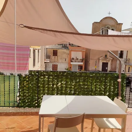 Piazza Umberto Apartamento *